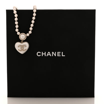 Chanel Pearl Crystal CC Heart Short Necklace Pearly White Gold 5 of 5