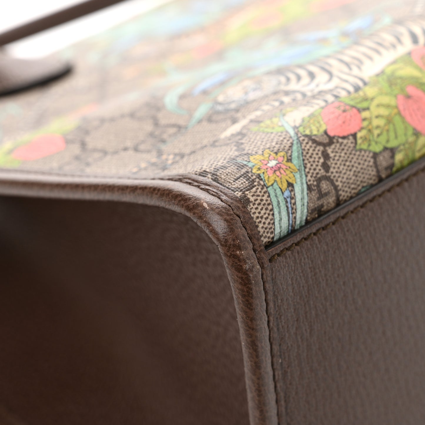 GG Supreme Monogram Tiger Savanah Textured Dollar Calfskin Small Retro Interlocking G Tote Bag Beige Ebony Multicolor New Acero
