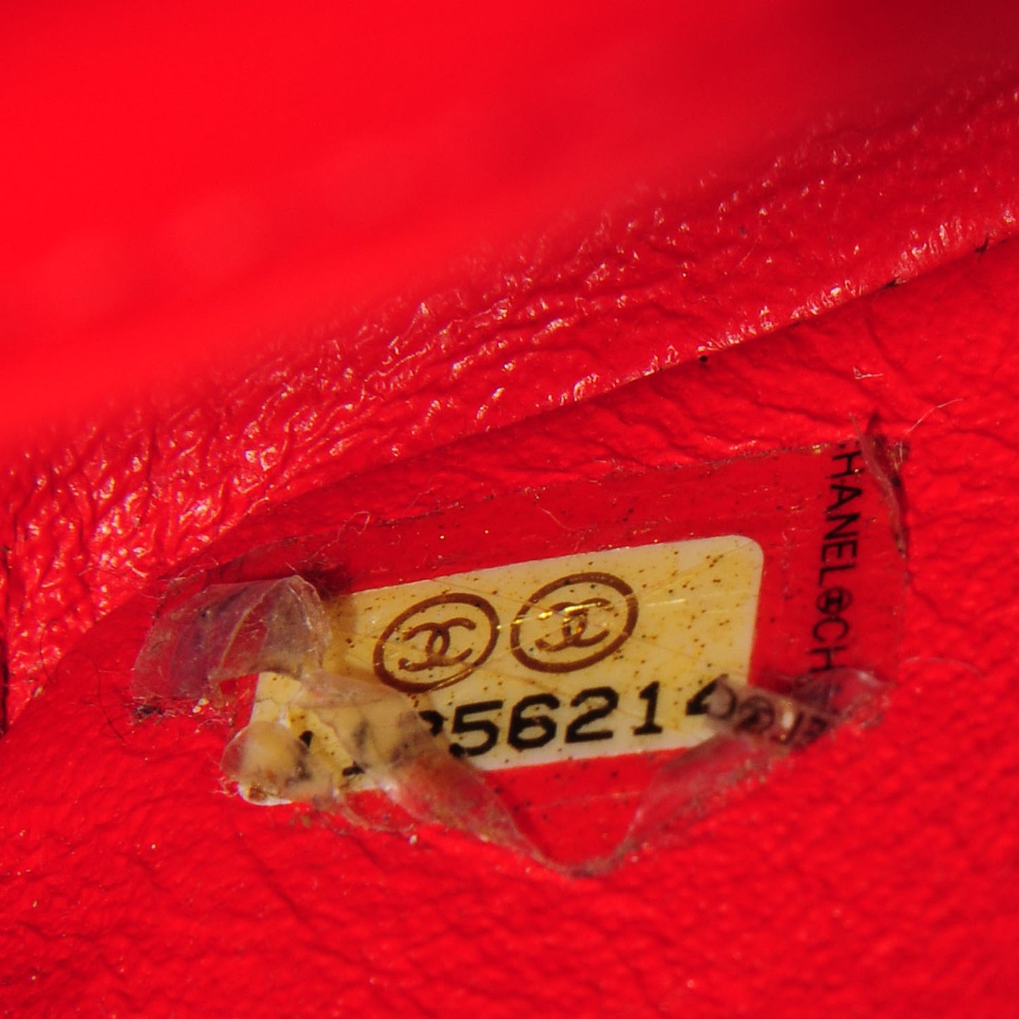 Lambskin Perforated Medium Double Flap Red