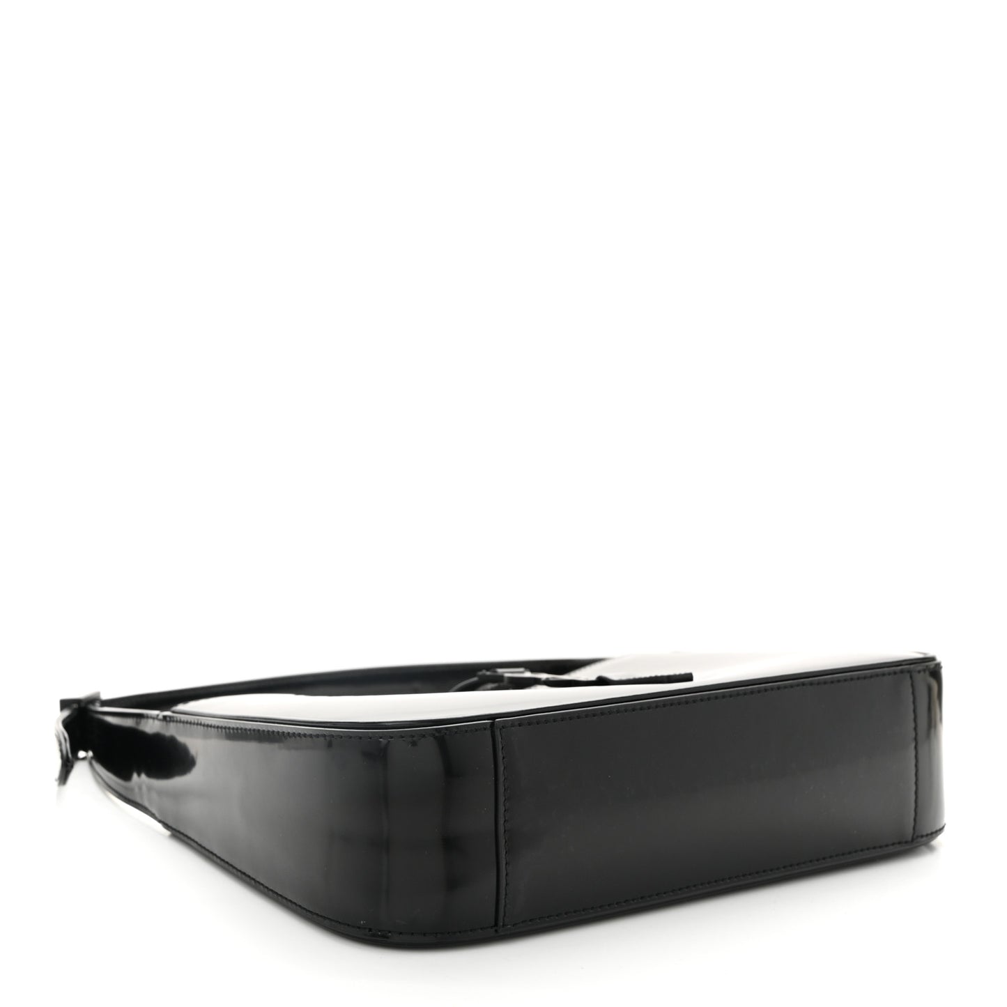 Patent Calfskin Monochrome Le 5 A 7 Hobo Black