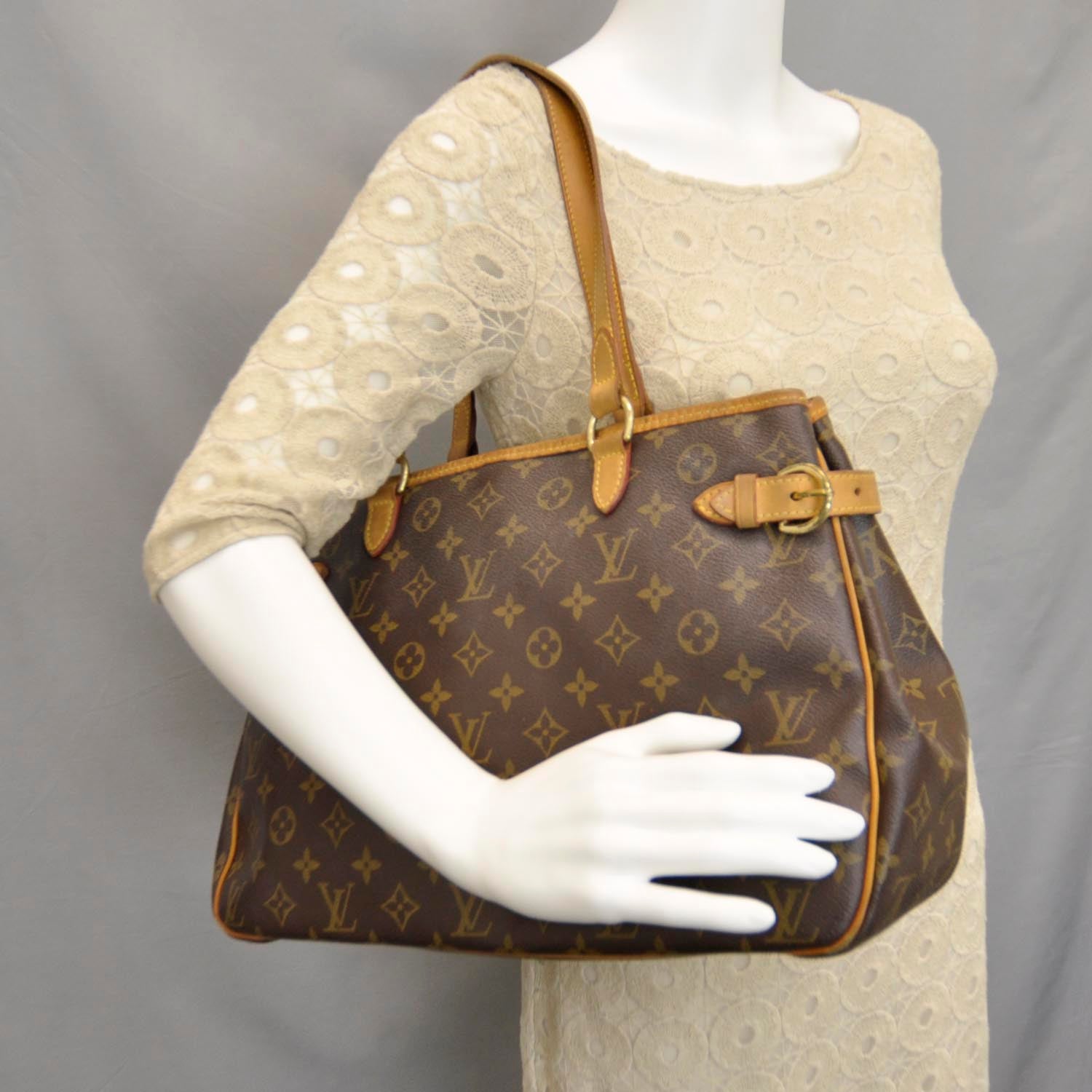 Louis Vuitton Monogram Batignolles Horizontal 2 of 9