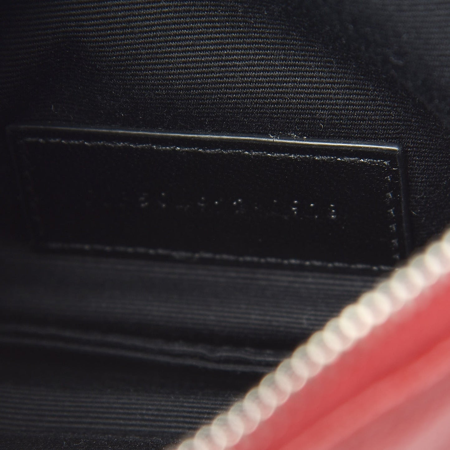 Grain De Poudre Chevron Monogram Bill Pouch Rouge Eros