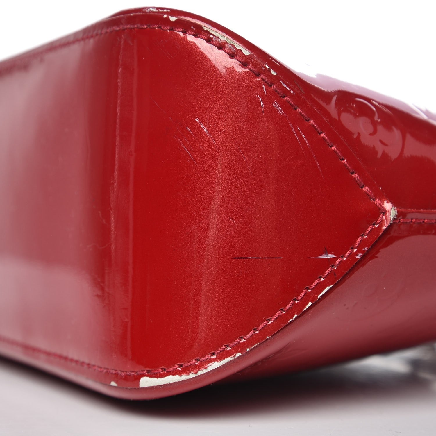 Louis Vuitton Vernis Brentwood Pomme D'Amour 7 of 14