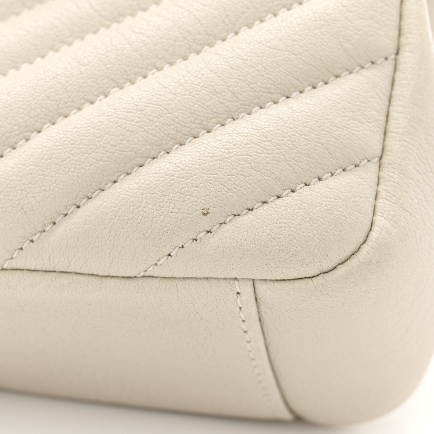 Saint Laurent Sheepskin Matelasse Chevron Monogram Medium College Bag Crema Soft 12 of 14