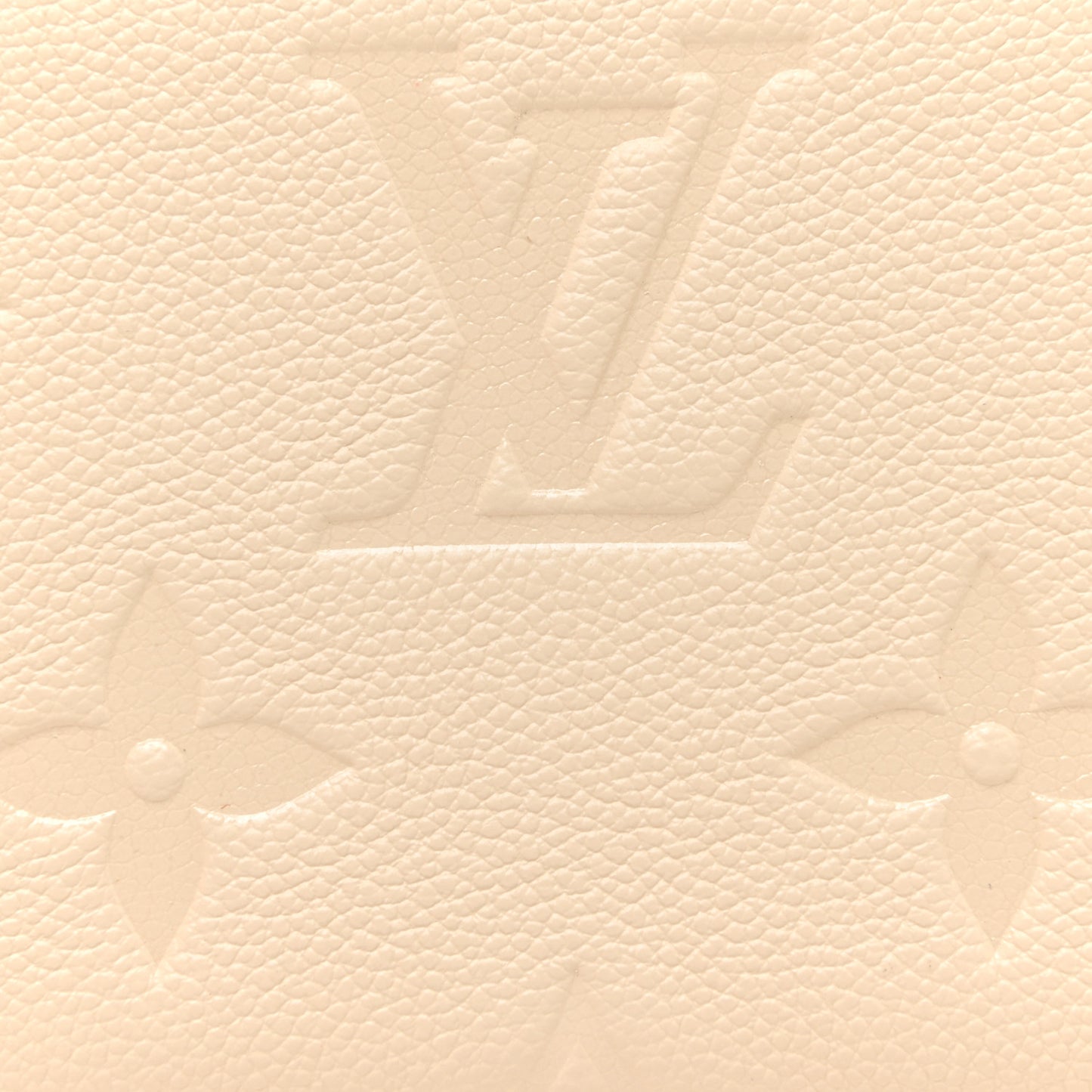 Empreinte Monogram Giant Wild At Heart Zippy Wallet Creme