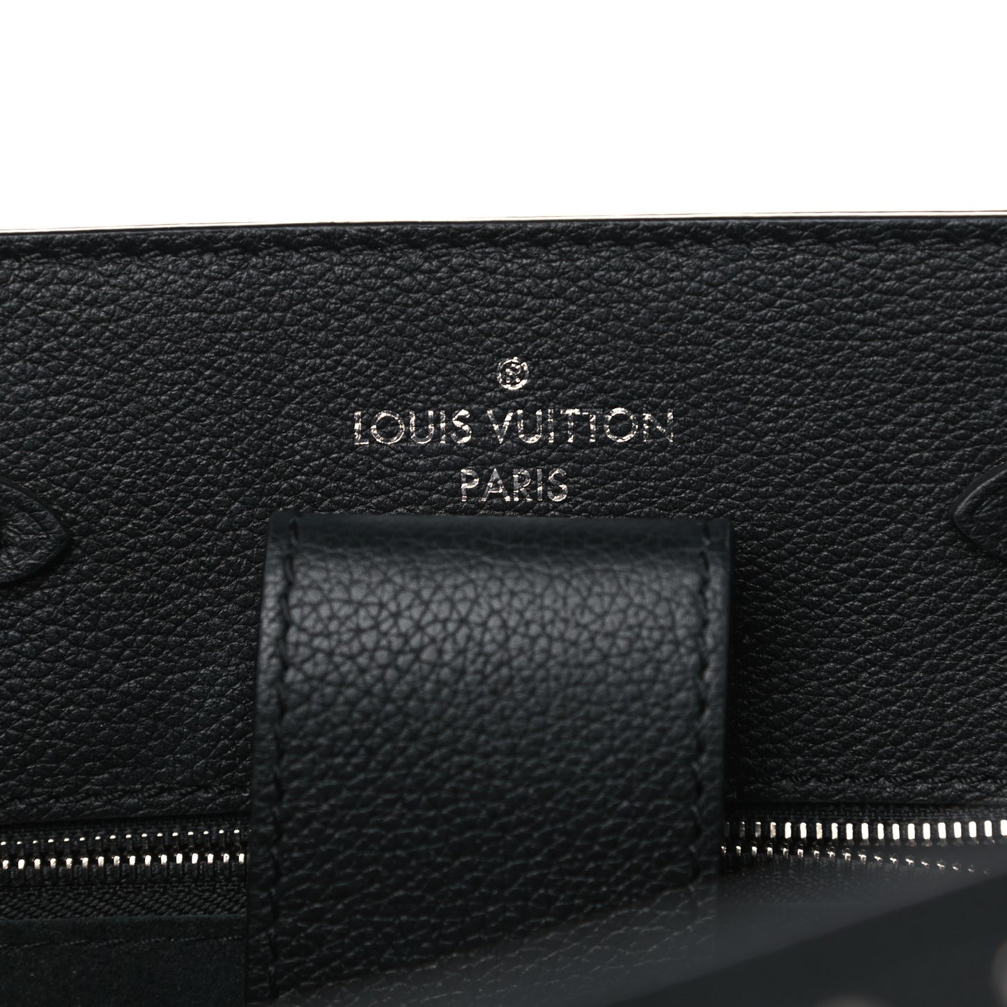 Soft Calfskin Lockme Studs Bucket Black