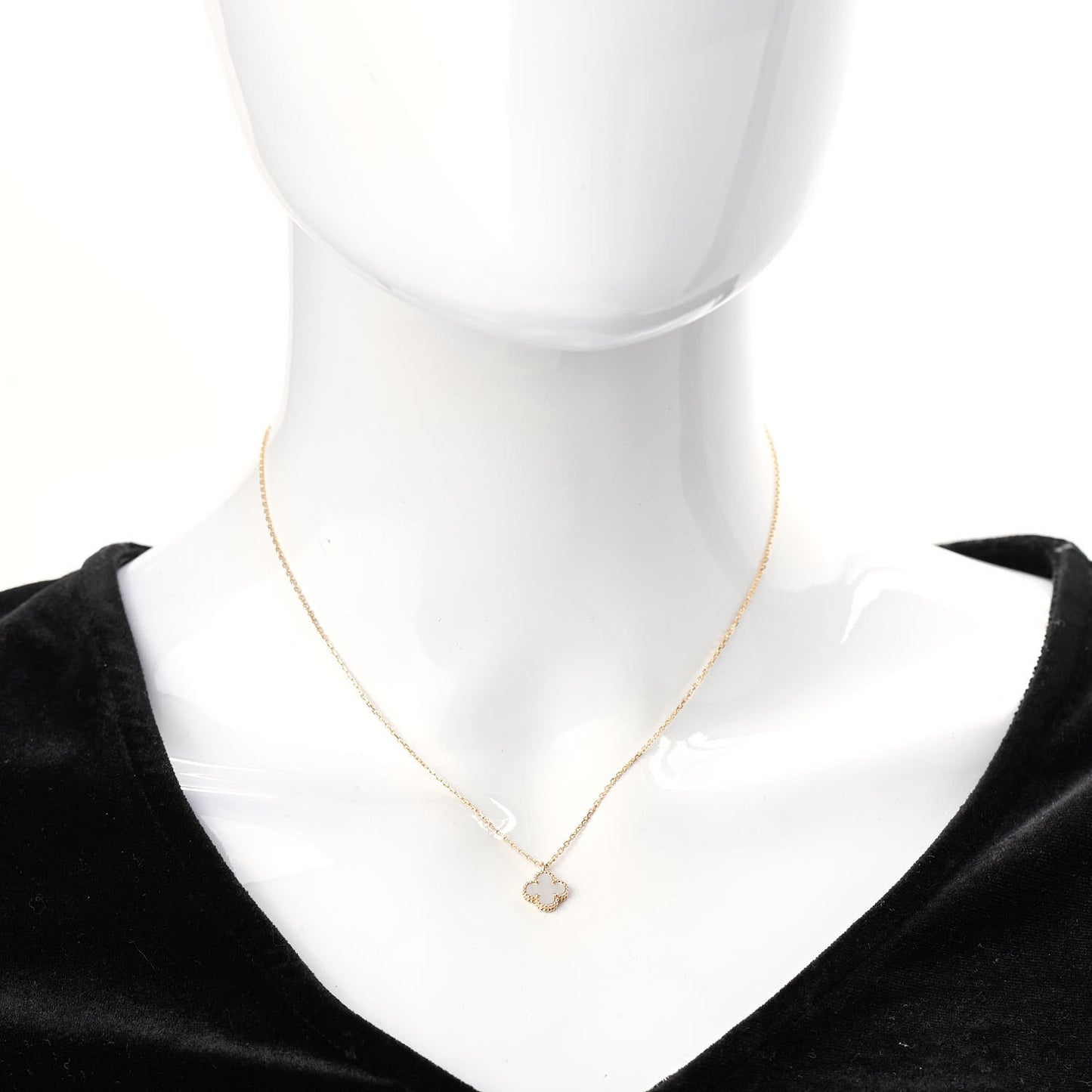 18K Yellow Gold Mother of Pearl Sweet Alhambra Pendant Necklace