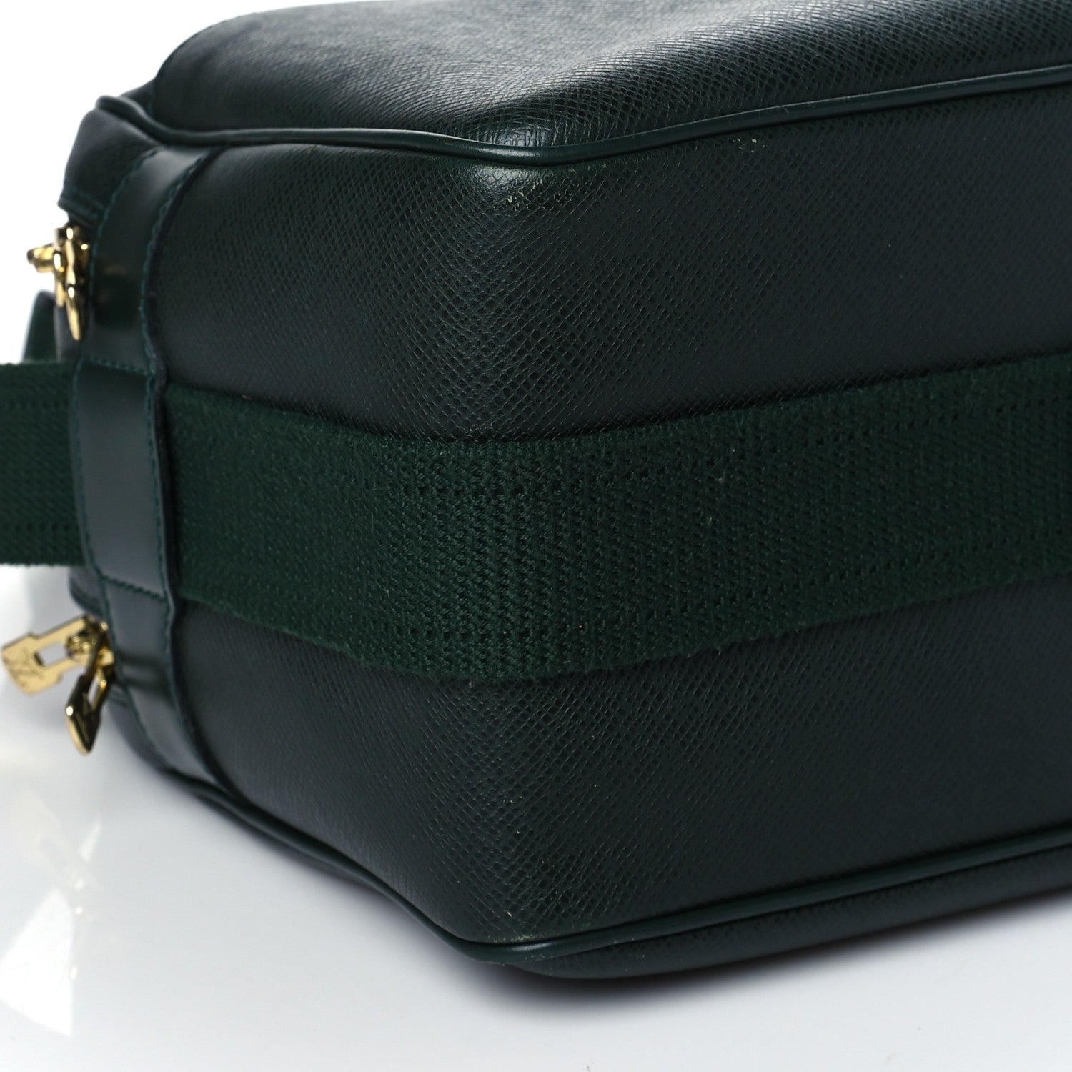 Louis Vuitton Taiga Reporter Messenger Epicea 8 of 12