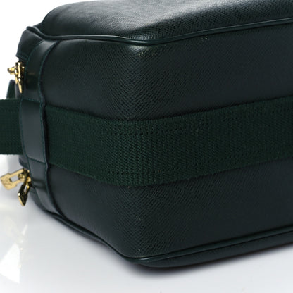 Louis Vuitton Taiga Reporter Messenger Epicea 8 of 12