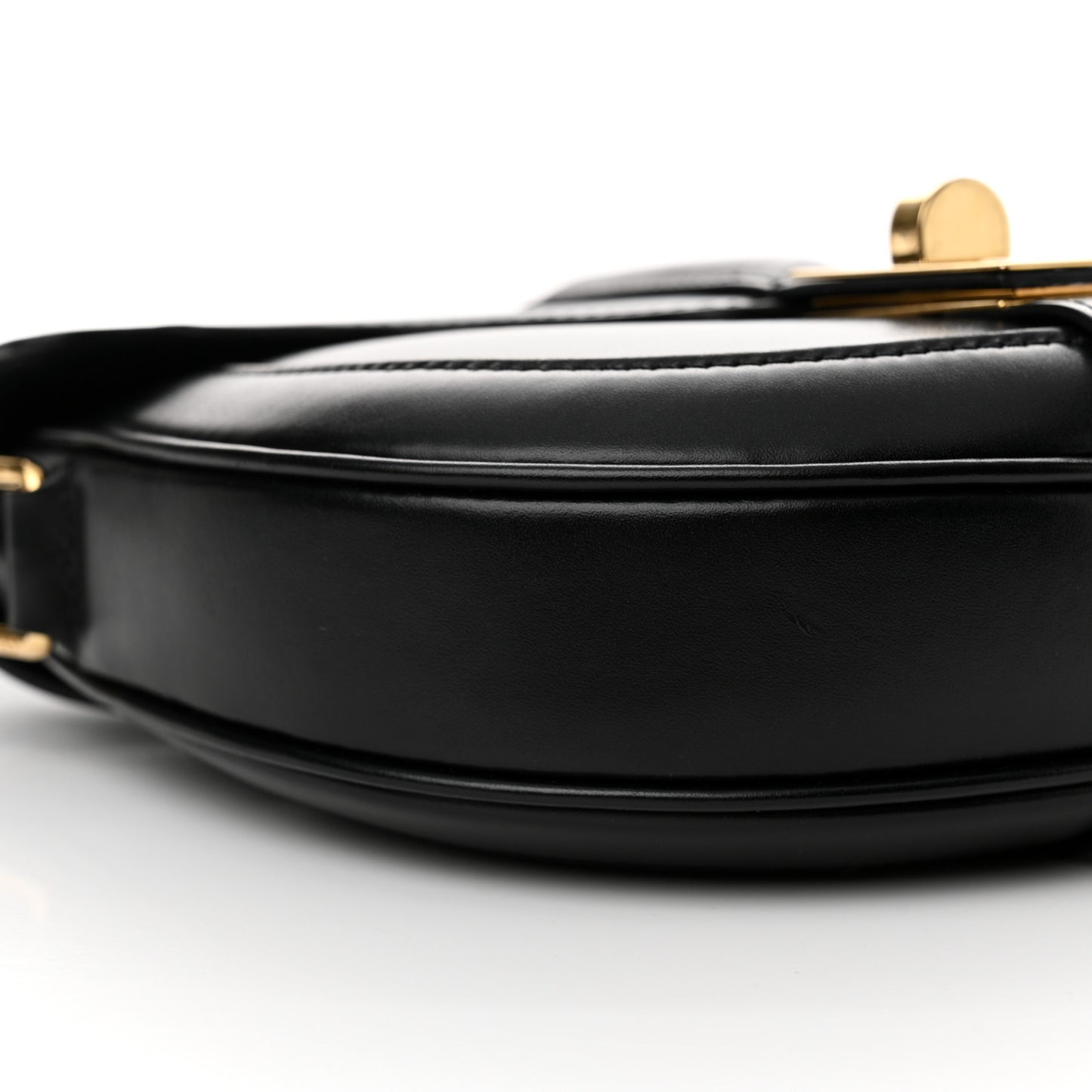Satinated Calfskin Besace Small 16 Black