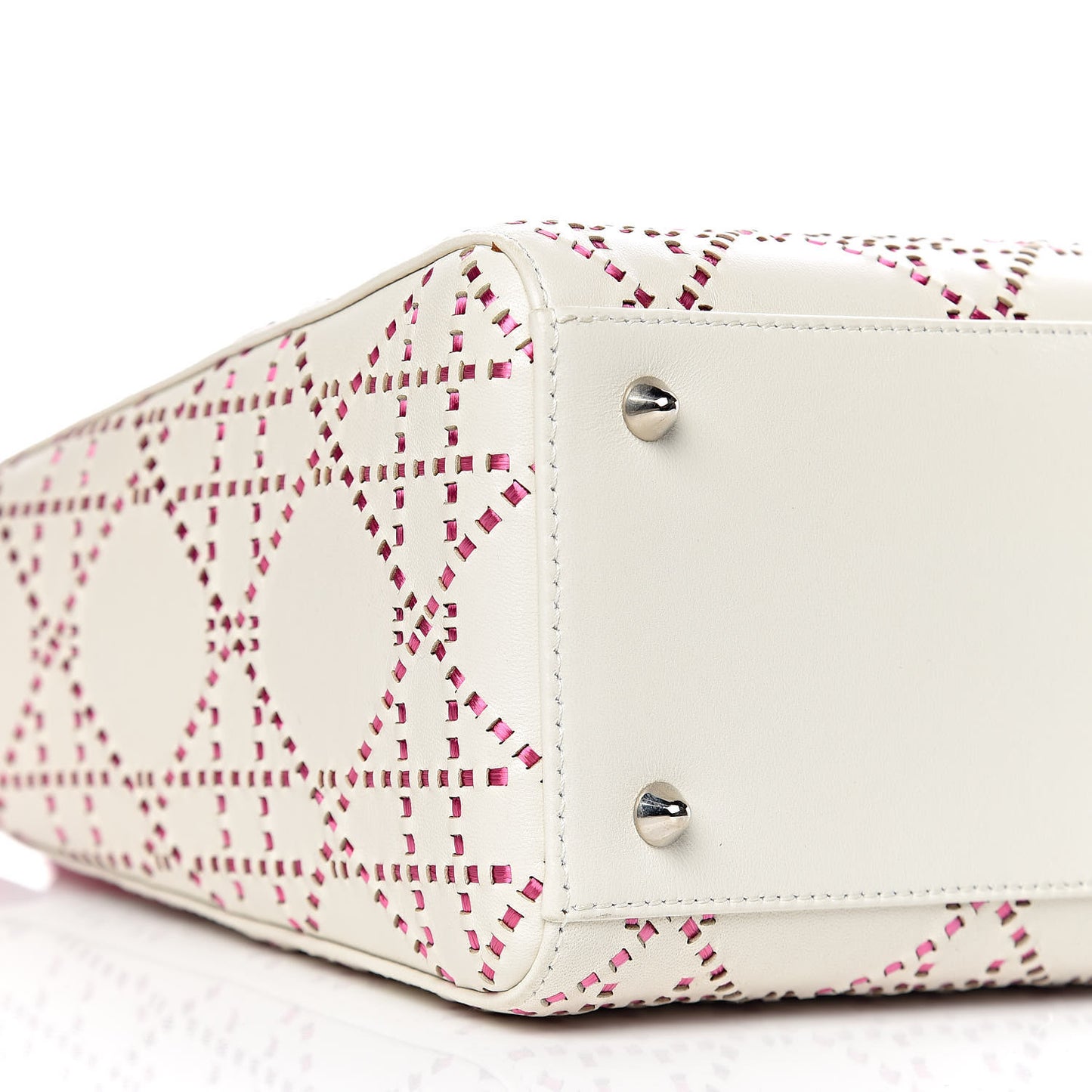 Lambskin Stitched Cannage Medium Lady Dior Pink White
