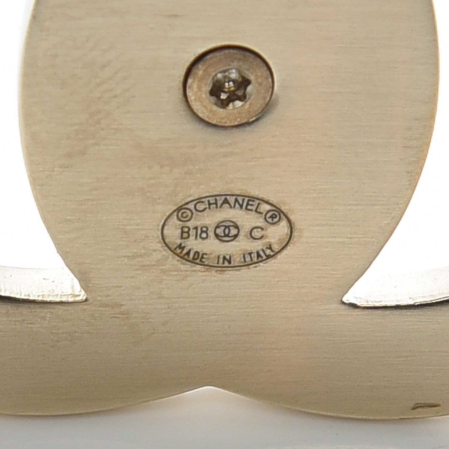 Chanel CC Turnlock Brooch Gold 4 of 5