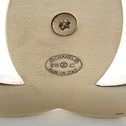 Chanel CC Turnlock Brooch Gold 4 of 5