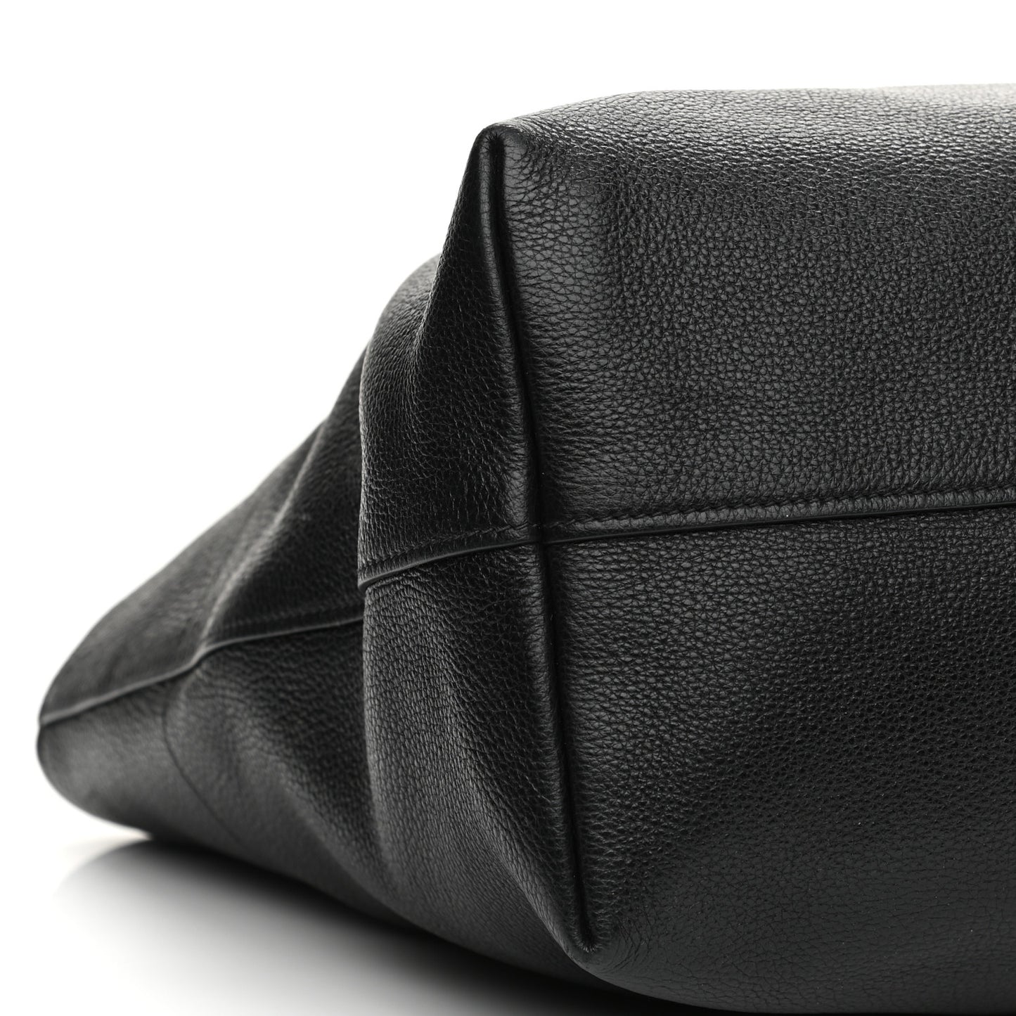 Vitello Daino Zip Shopping Tote Black