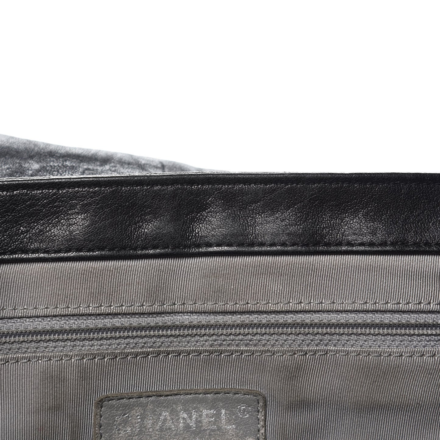 Washed Lambskin Quilted Medium Chain Around Messenger Black