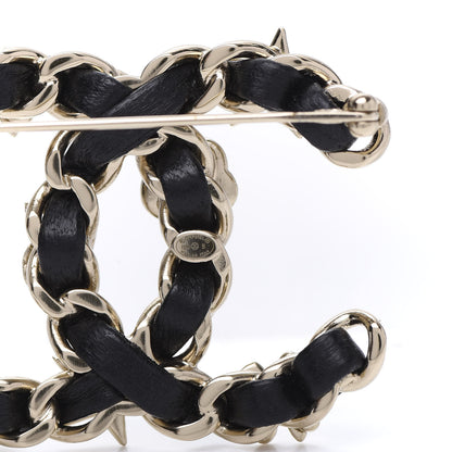 Chanel Lambskin Pearl Strass Sergeant Brooch Gold 4 of 5