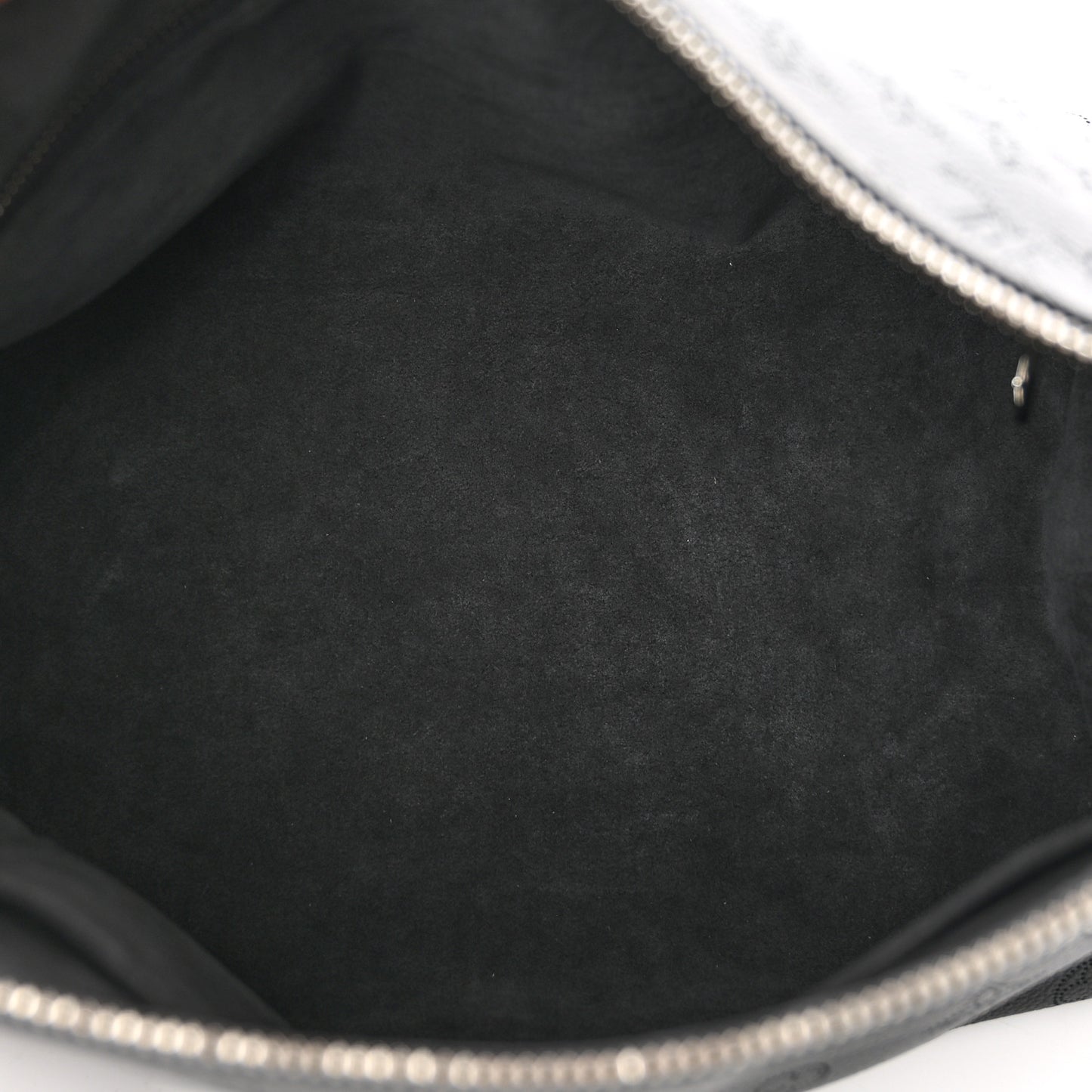 LOUIS VUITTON Mahina Beaubourg Hobo MM Black