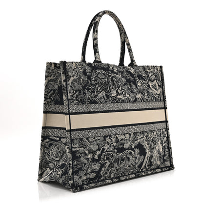 Christian Dior Canvas Embroidered Large Dioriviera Toile De Jouy Reverse Book Tote Blue 3 of 10