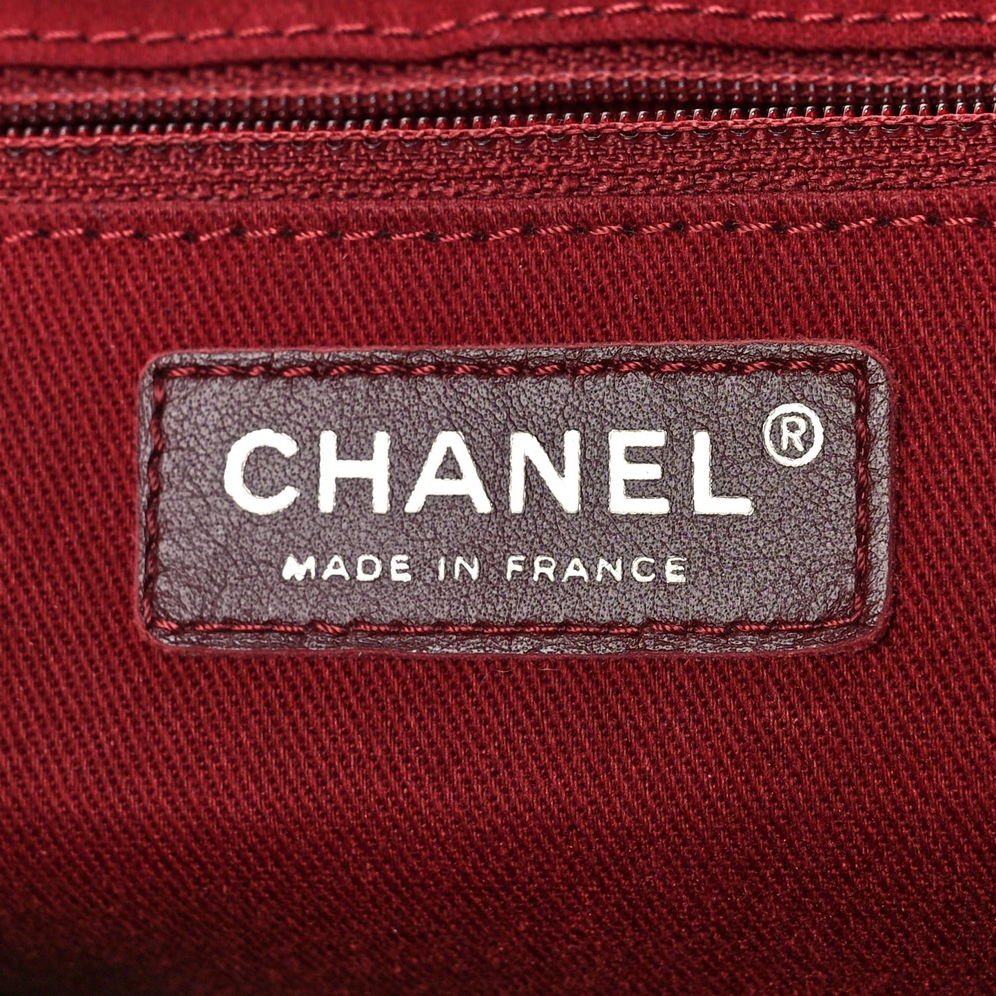 Caviar Large Half Moon Flap Bordeaux