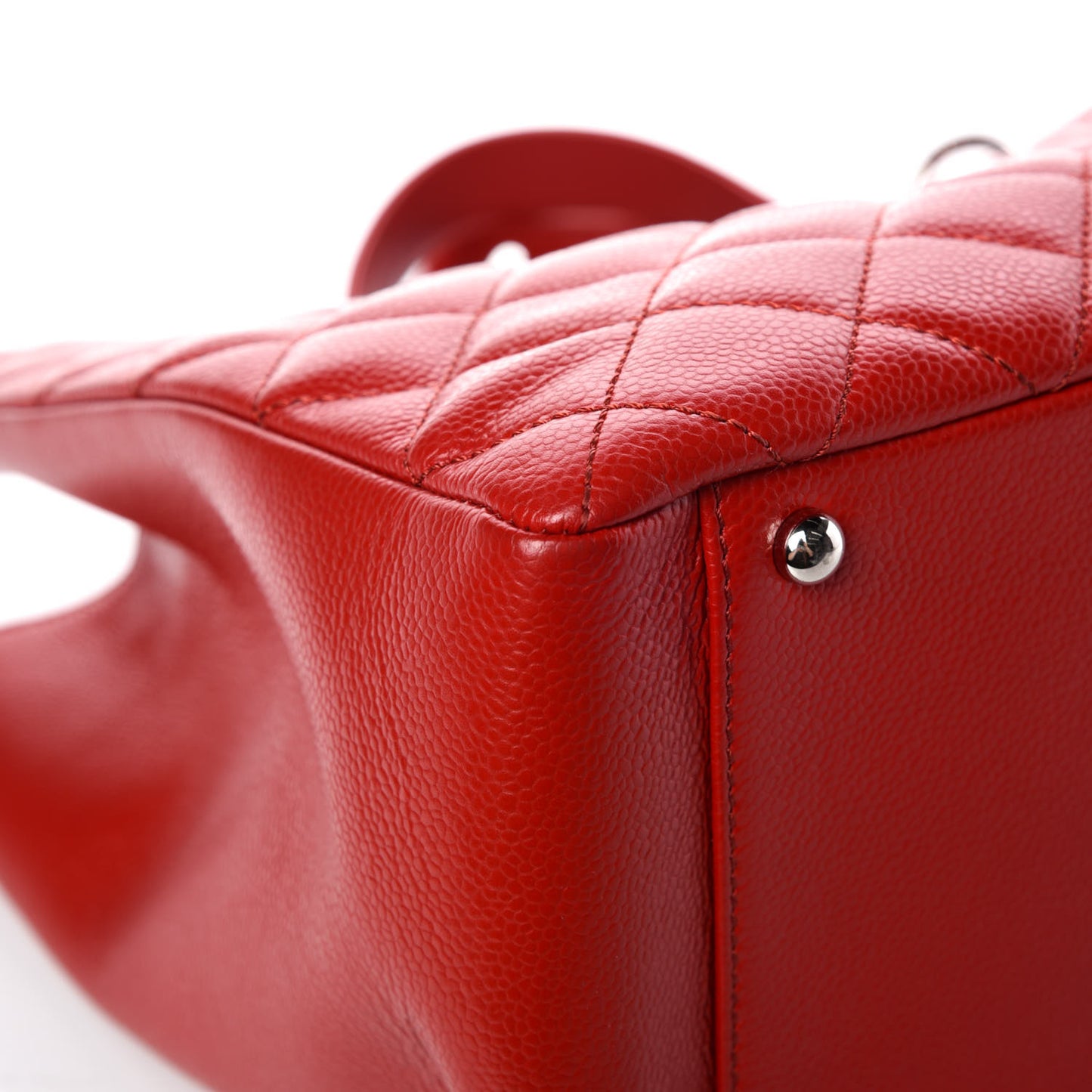 Caviar Quilted XL Grand Shopping Tote GST Red