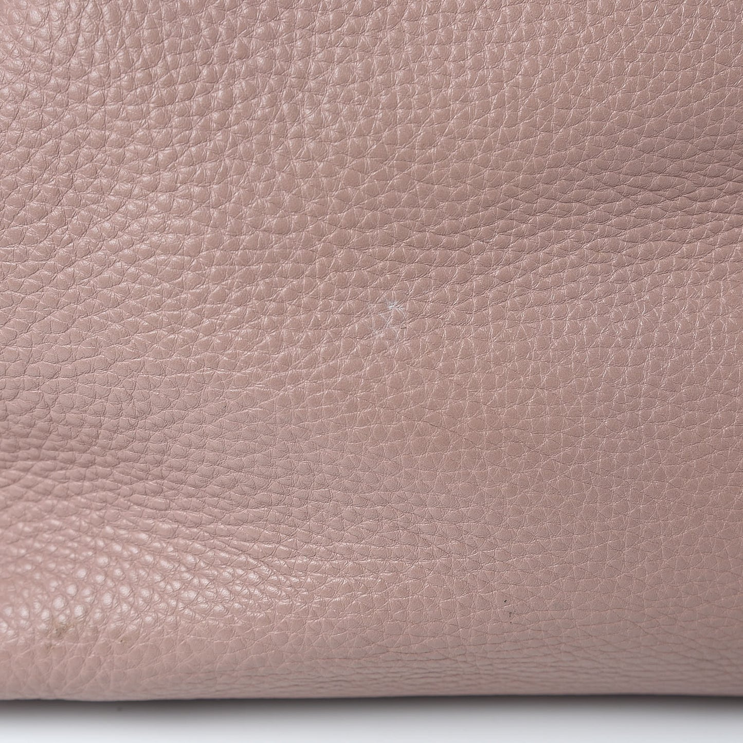 Pebbled Calfskin Medium Soho Chain Shoulder Bag Dark Cipria