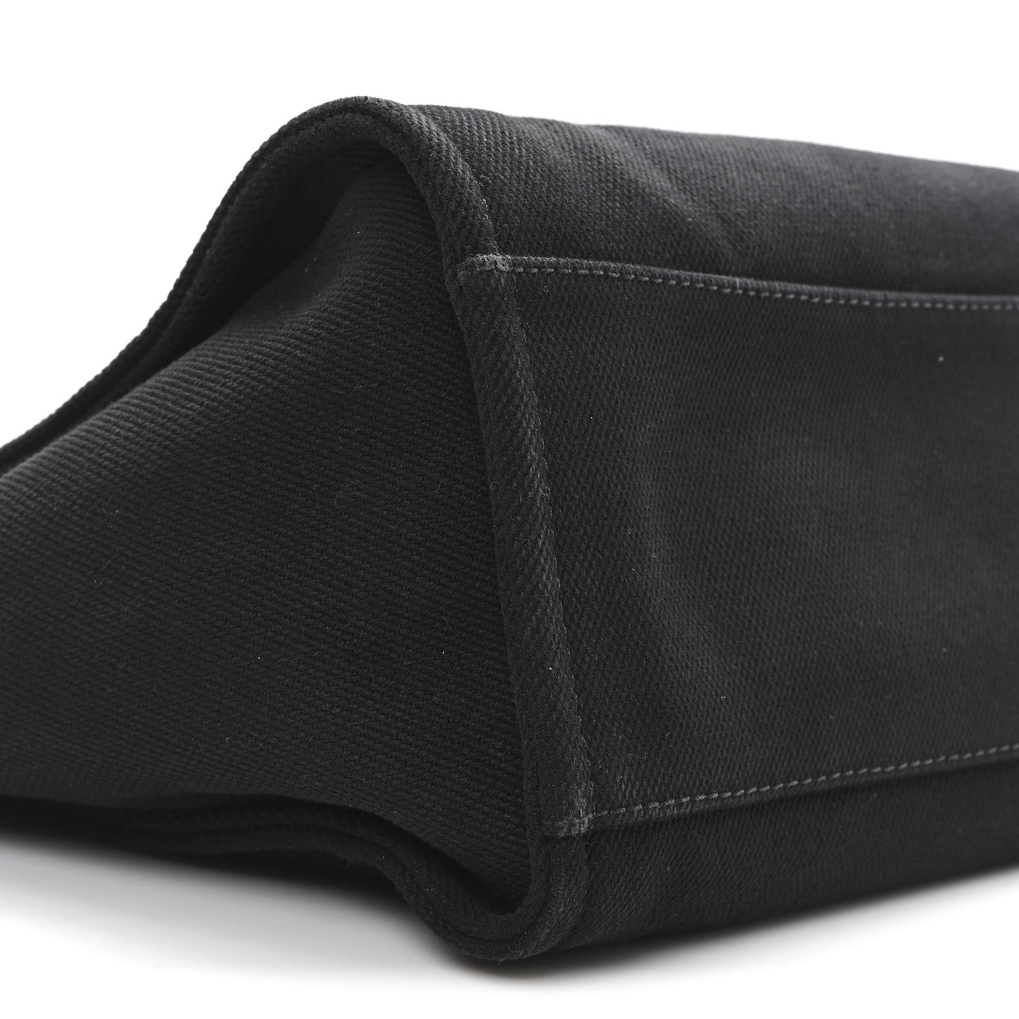 Canvas Pearl Medium Deauville Tote Black