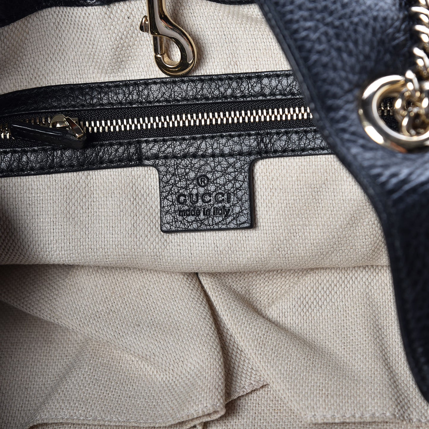Pebbled Calfskin Medium Soho Chain Shoulder Bag Black