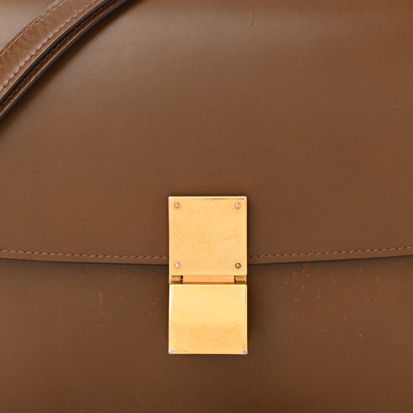 Smooth Calfskin Medium Classic Box Flap Bag Light Camel