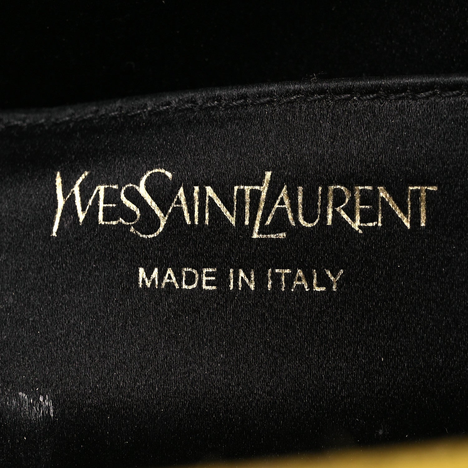 Saint Laurent Textured Patent Calfskin Monogram Large Belle De Jour Clutch Lemon 6 of 12