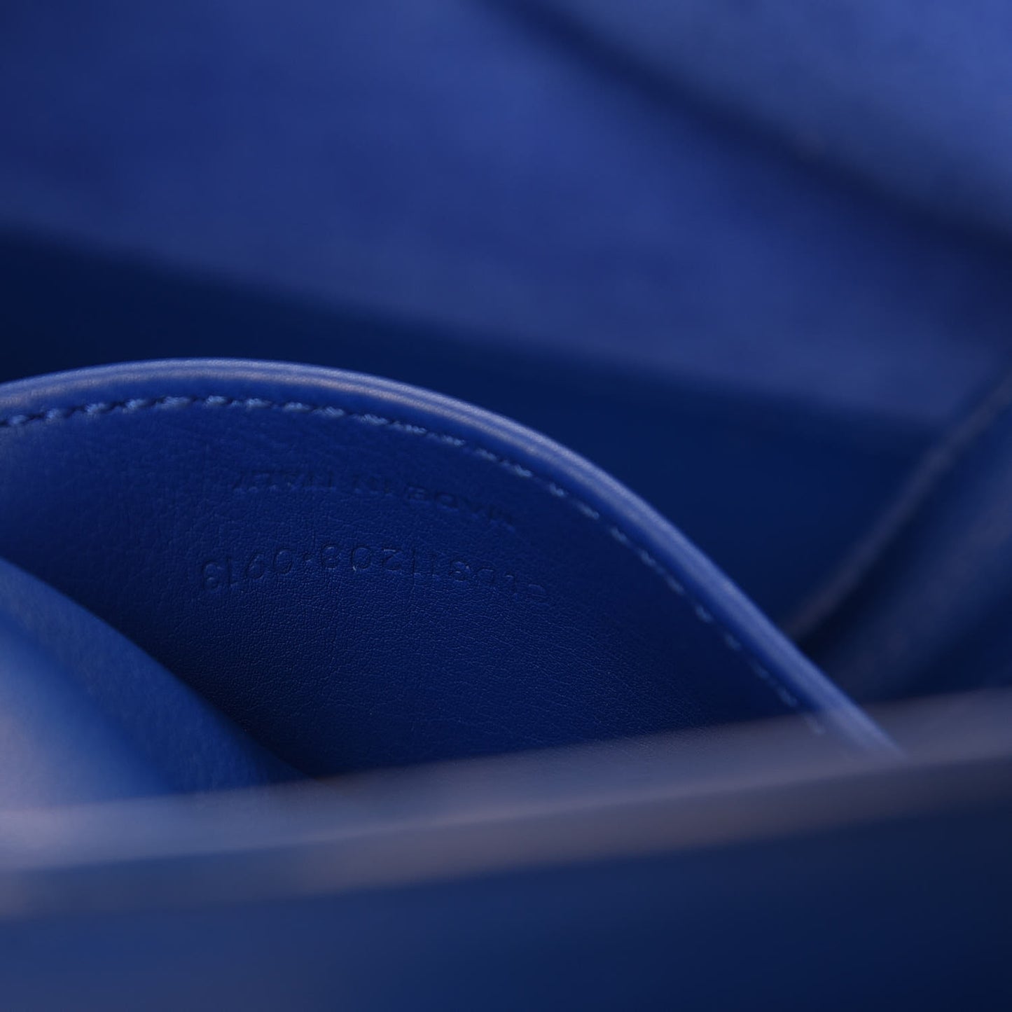 Calfskin Medium Classic Y Cabas Royal Blue