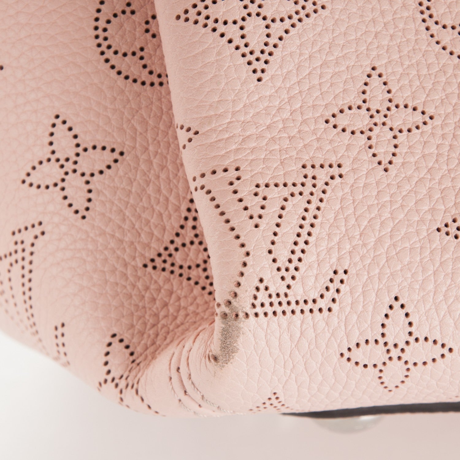 Louis Vuitton Mahina Babylone PM Magnolia 10 of 13