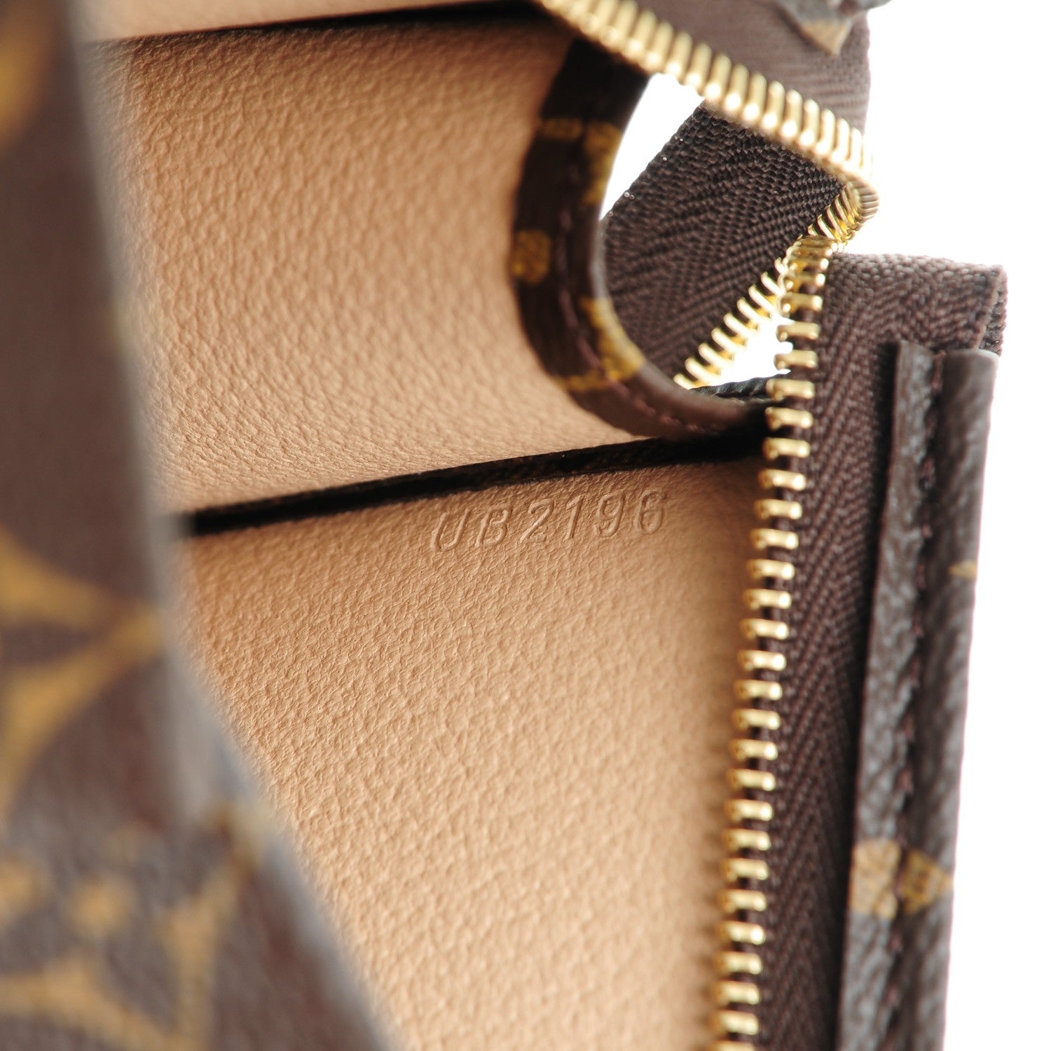 Louis Vuitton Monogram Toiletry Pouch 19 7 of 7
