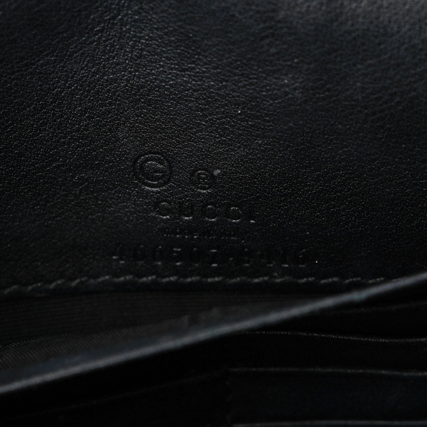 Gucci Microguccissima Crossbody Wallet Black 8 of 11