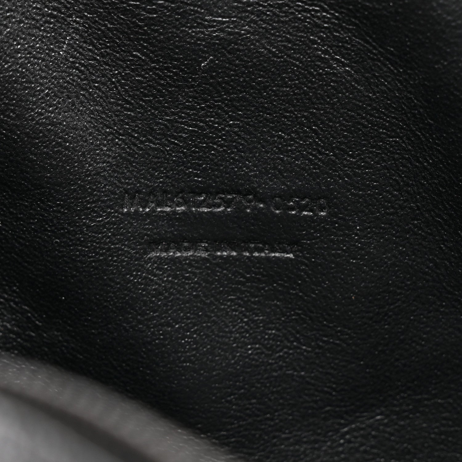 Saint Laurent Grain De Poudre Matelasse Monochrome Monogram Mini Lou Camera Bag Black 7 of 10