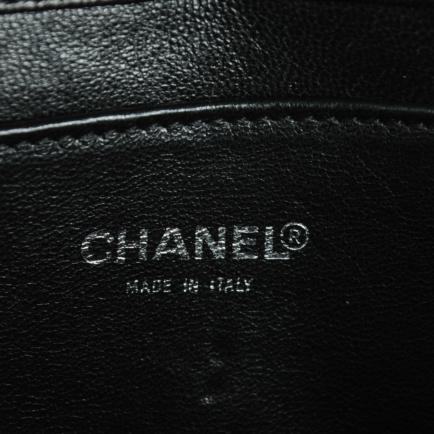 Chanel Patent Just a Drop of N°5 Comic Coco Clutch 6 of 10