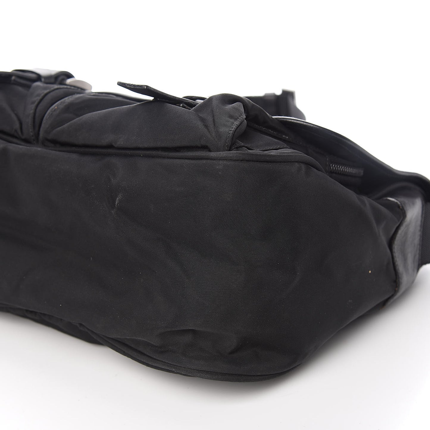 Nylon Vela Messenger Bag Black