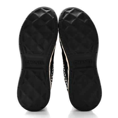 Chanel Suede Calfskin Embroidered CC Sneakers 39 Black 5 of 8