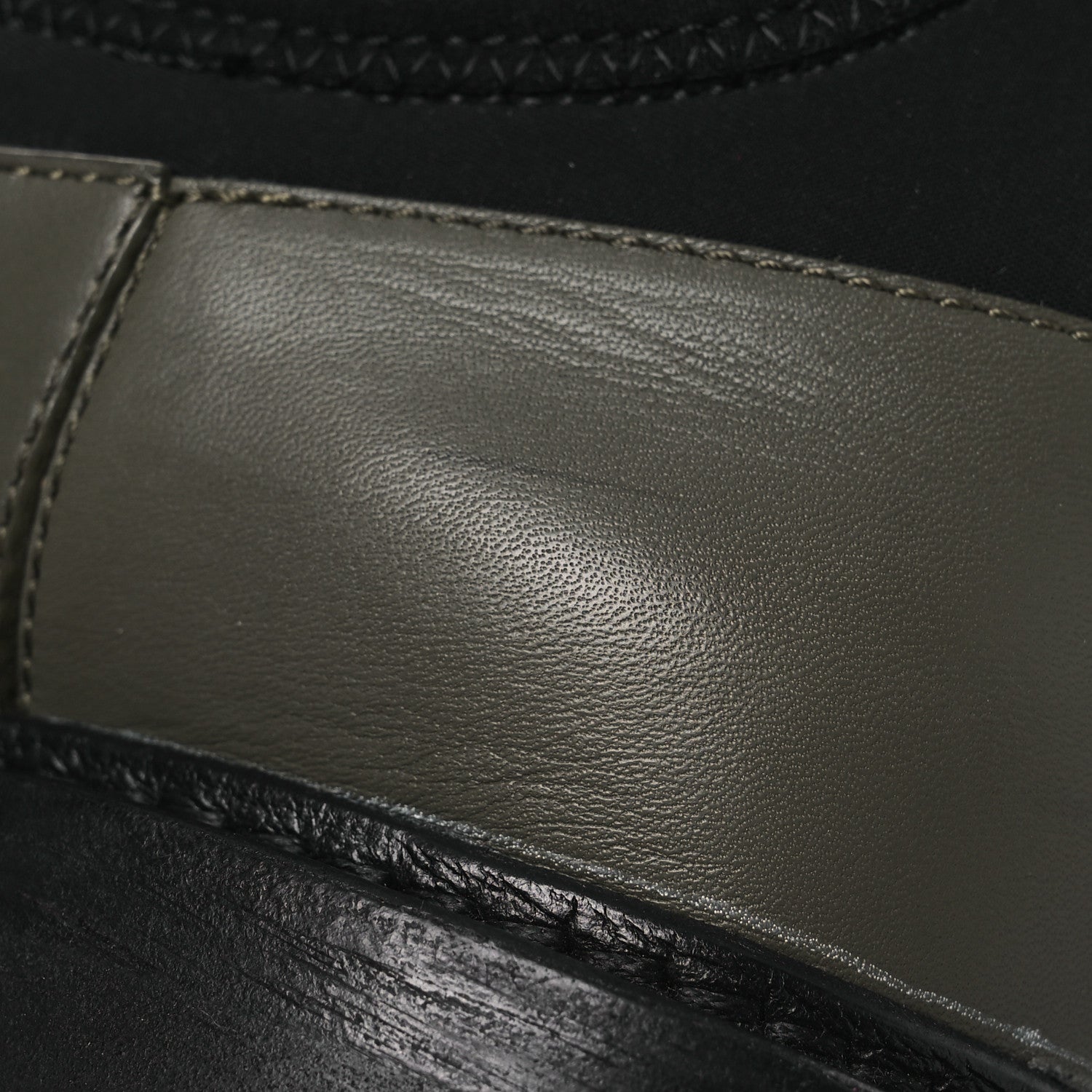Louis Vuitton Calfskin Beaubourg Ankle Boots 39 Black Green 11 of 14