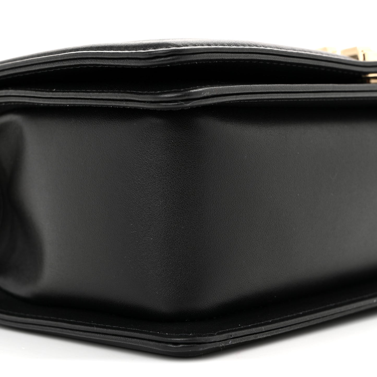 Lambskin Chevron Quilted Medium Boy Flap Black