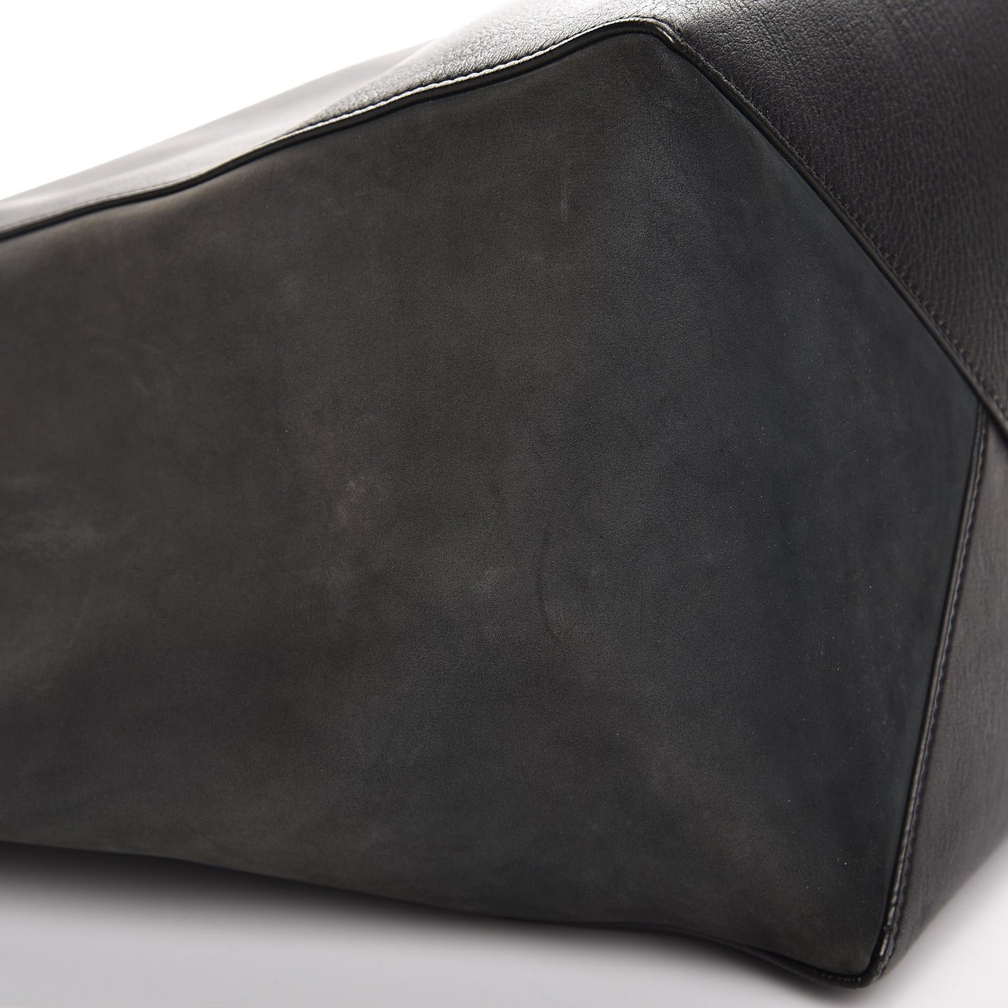 Smooth Calfskin Nubuck Medium Horizontal Cabas Phantom Black