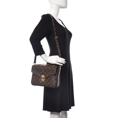 Louis Vuitton Monogram Pochette Metis 2 of 10