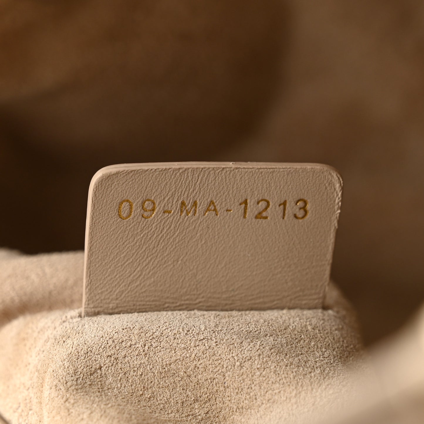 Calfskin Macrocannage Medium Toujours Powder Beige