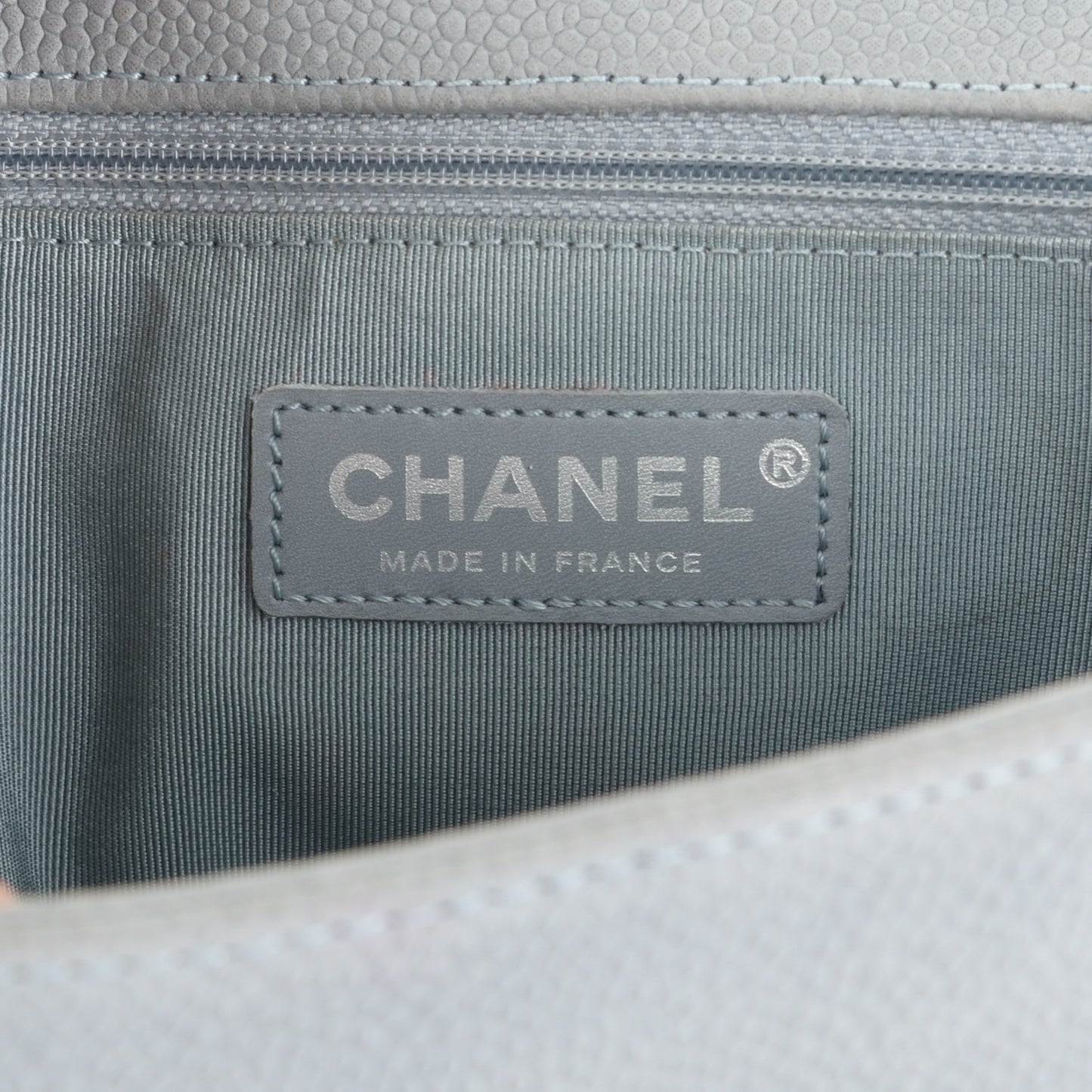 Iridescent Caviar Quilted Large Boy Flap Grey