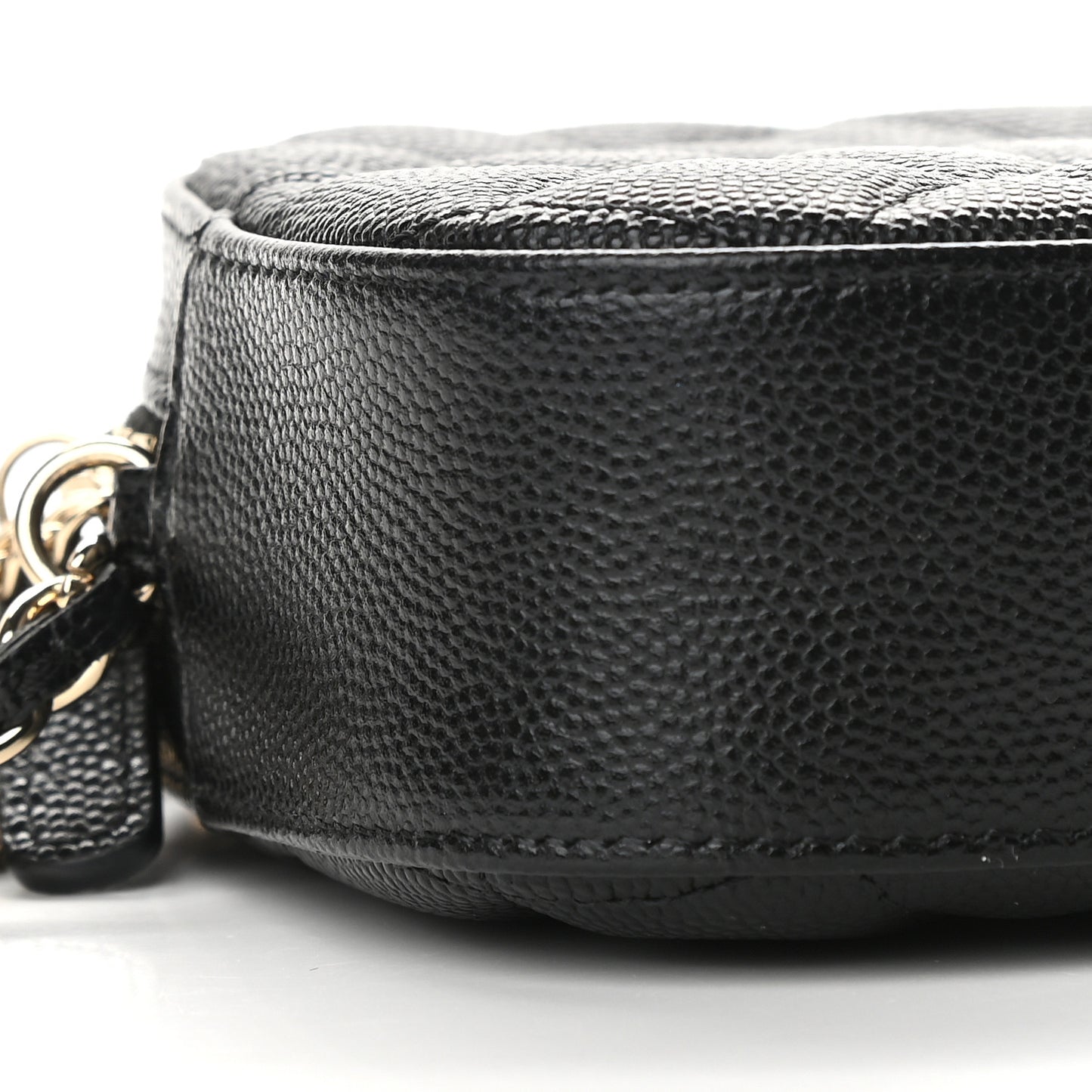 Caviar Quilted Vanity With Chain Black