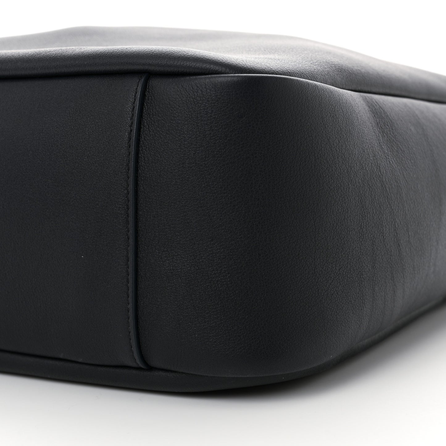 Supple Calfskin Large Le 5 A 7 Soft Hobo Bleu Abysse