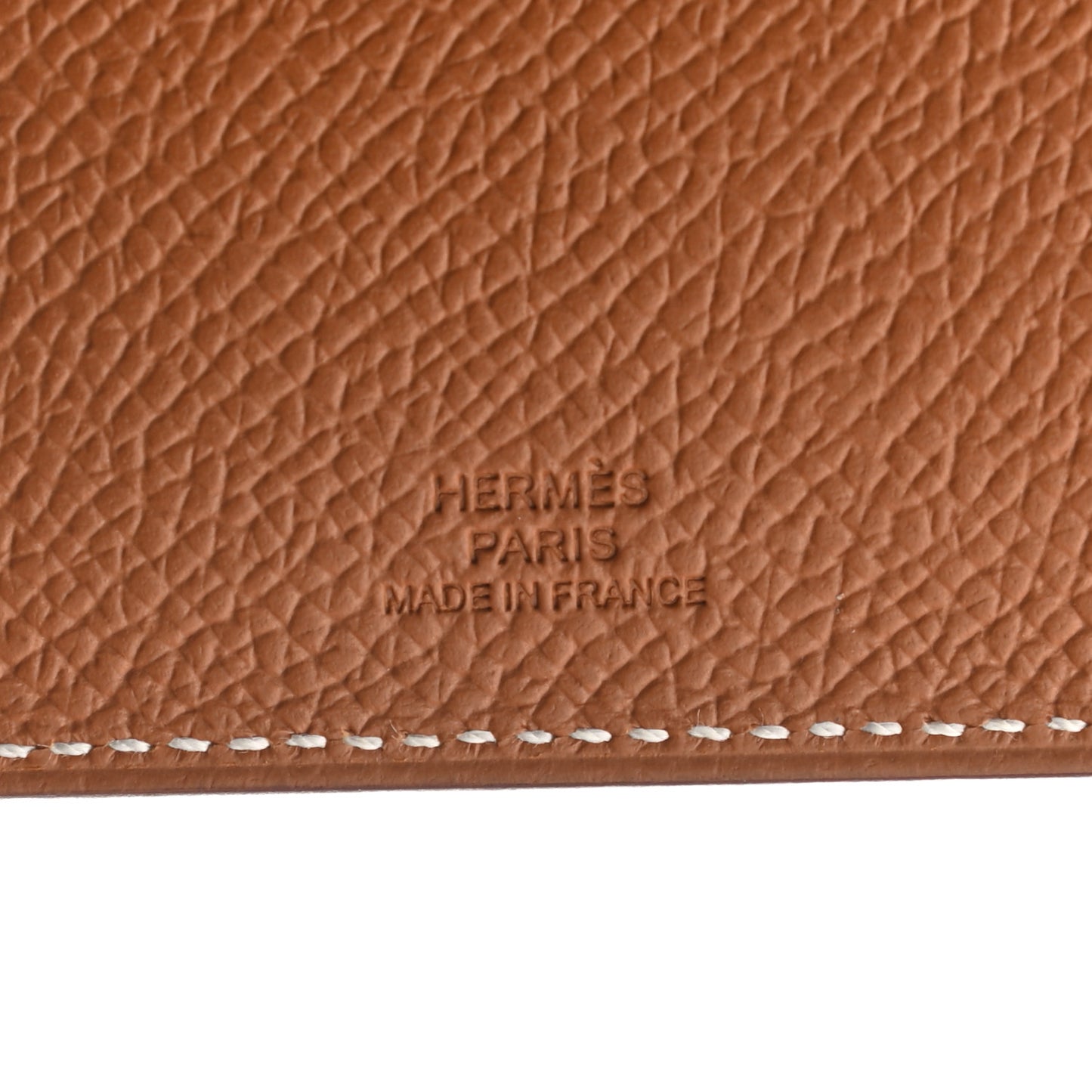 Epsom Tarmac Dot PM Passport Holder Gold Nata