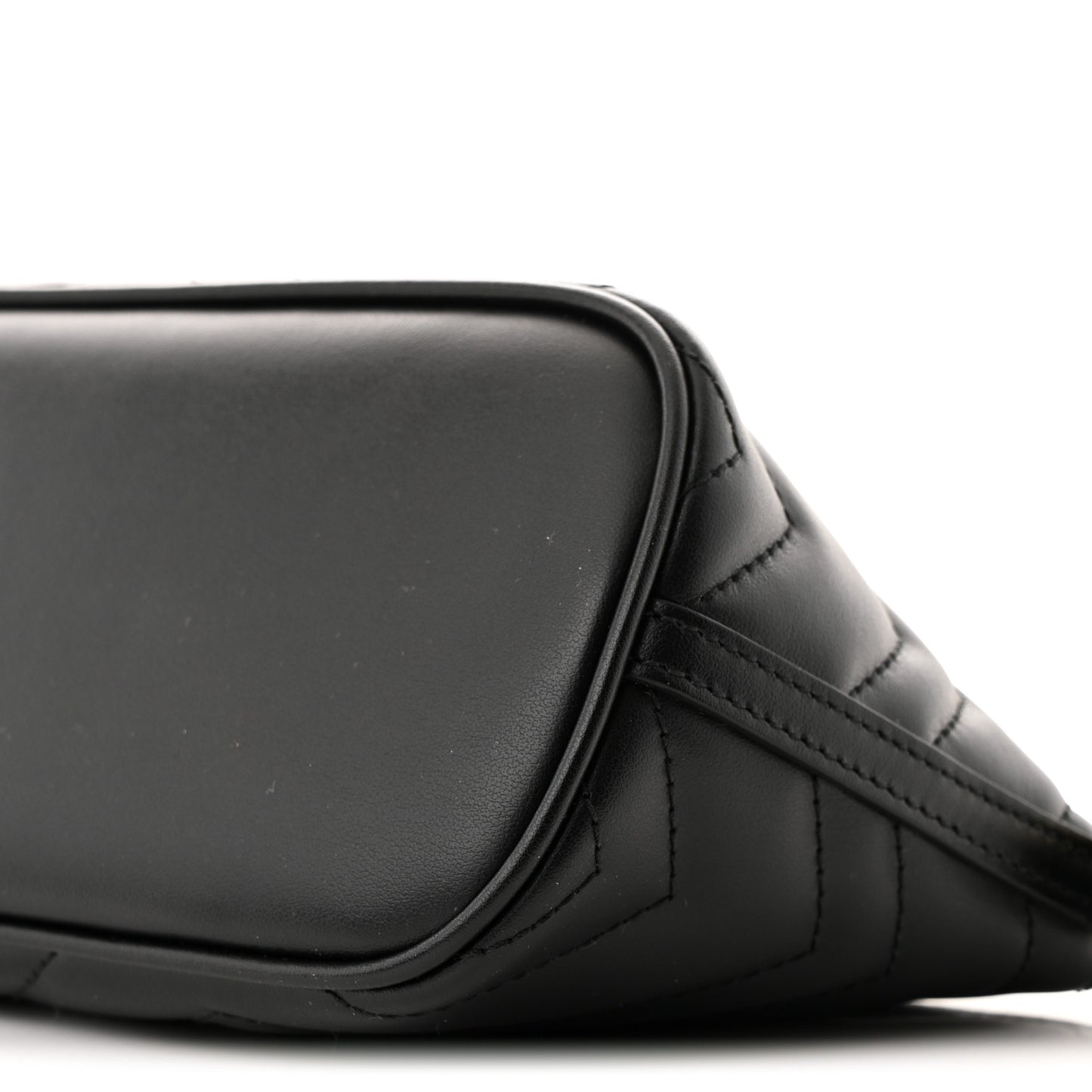 Calfskin Matelasse Chevron GG Marmont Sling Shoulder Bag Black