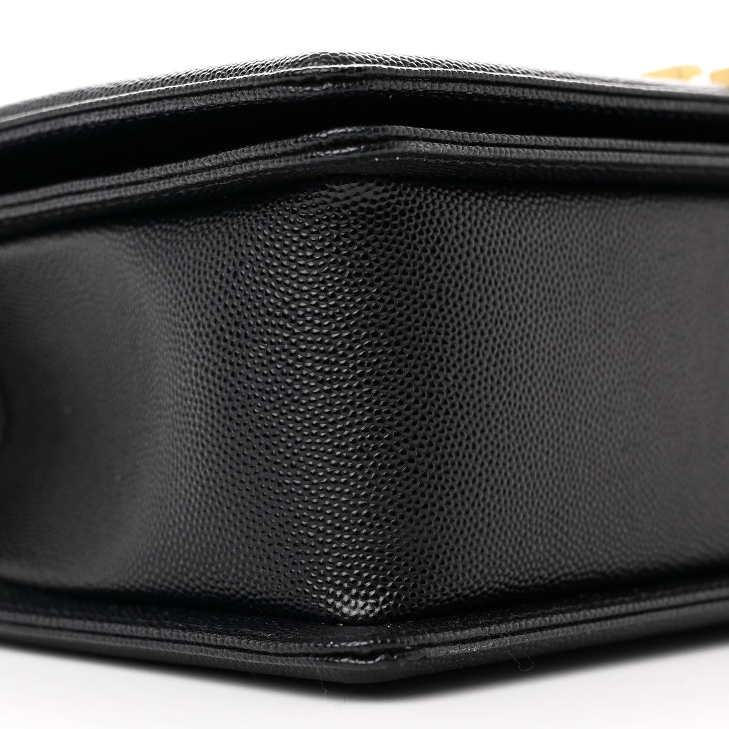 Caviar Quilted Medium Boy Flap Black