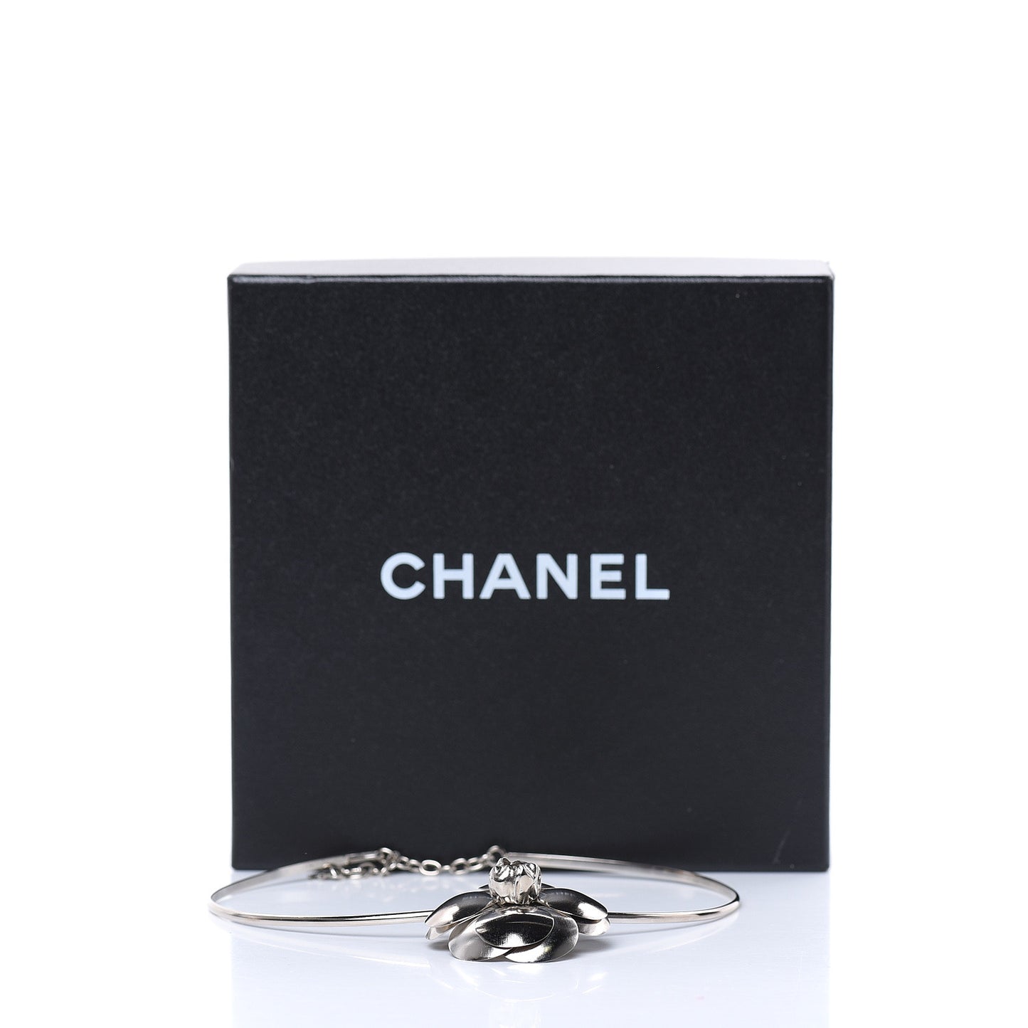 Metal Camellia Choker Necklace Silver