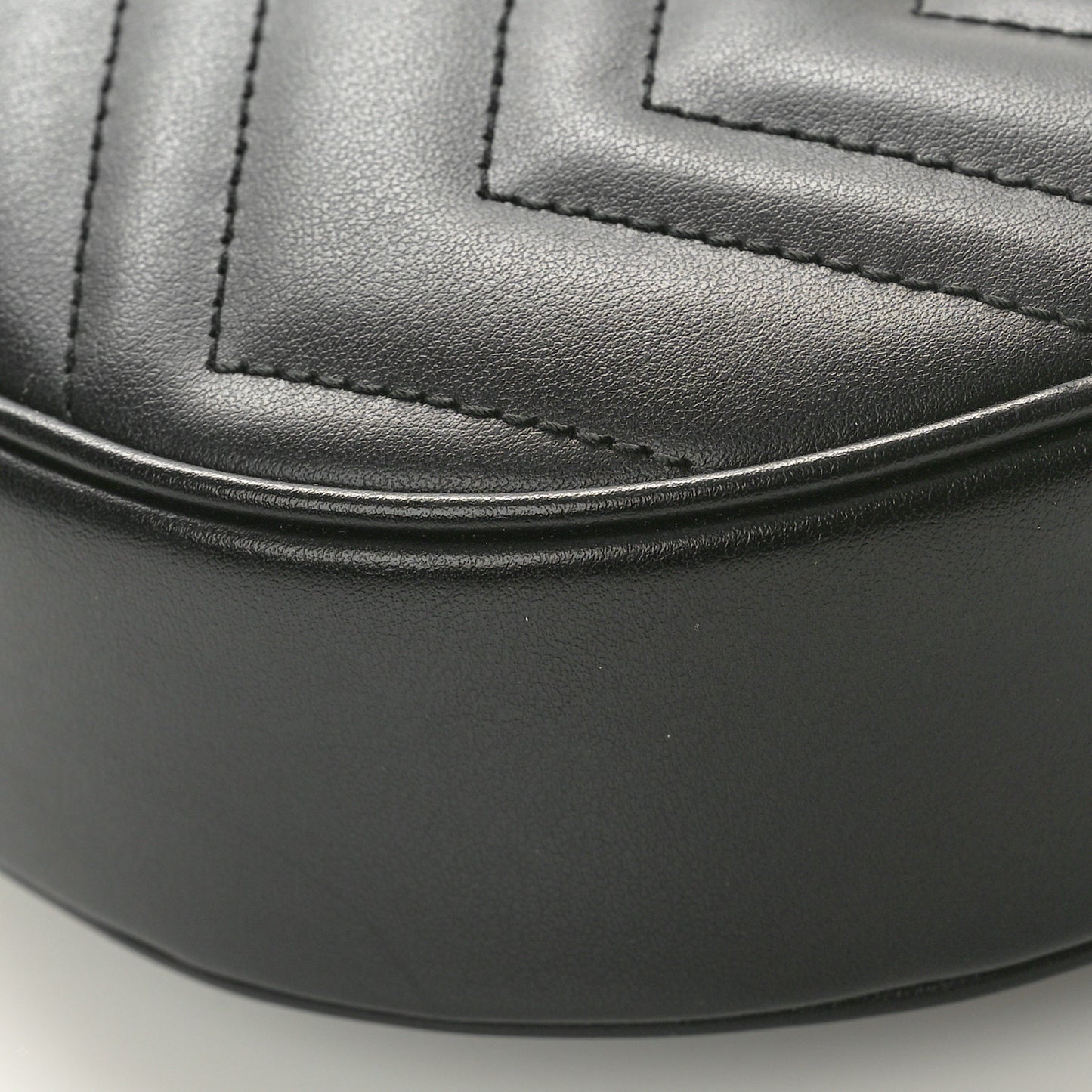Calfskin Matelasse Chevron Mini GG Marmont Half Moon Hobo Black